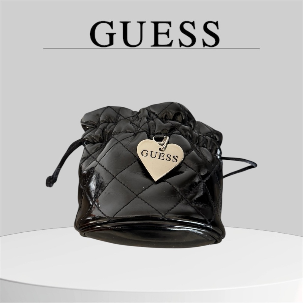 🛍️SALE🛍️ GUESS Black Quilted Patent Leather Mini Drawstring Bag with Heart Charm - Picture 2 of 6